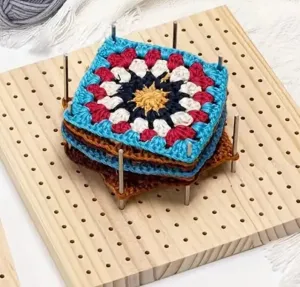 23cm x 23cm Wooden Blocking Board