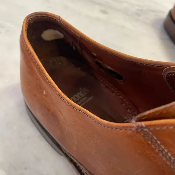 Allen Edmonds dress shoe in brown, size 9D, preowned