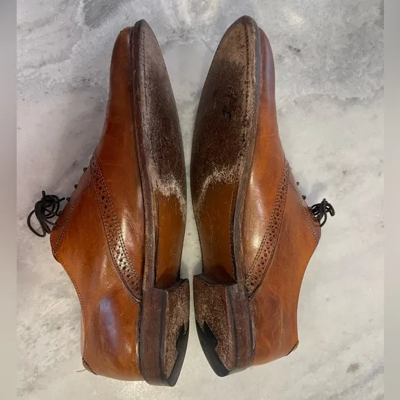 Allen Edmonds dress shoe in brown, size 9D, preowned