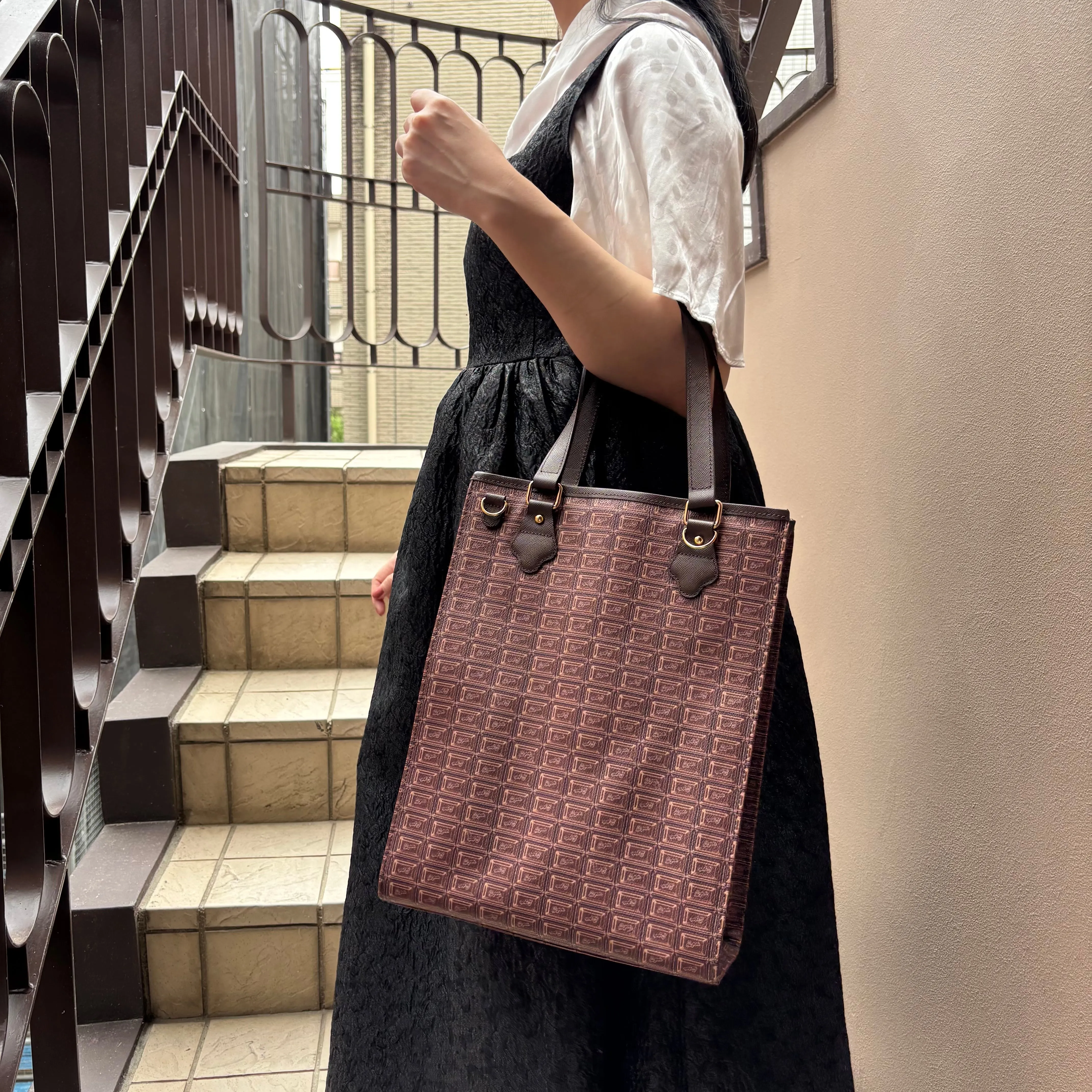 Bitter Chocolate Square Tote Bag【Japan Jewelry】