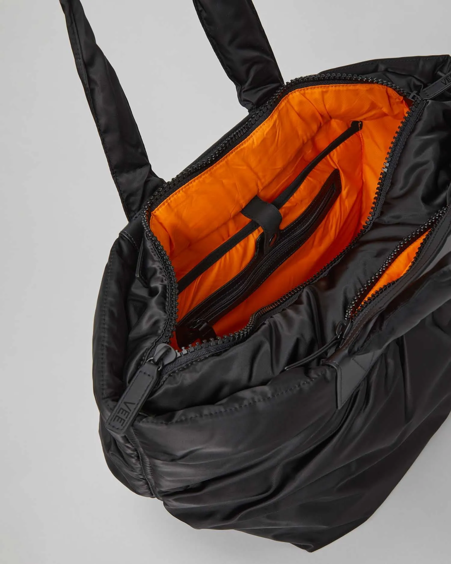Caba Tote Medium in Black