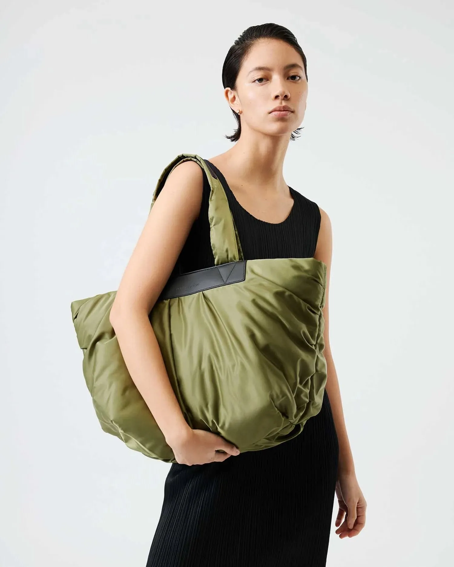 Caba Tote Medium in Olive