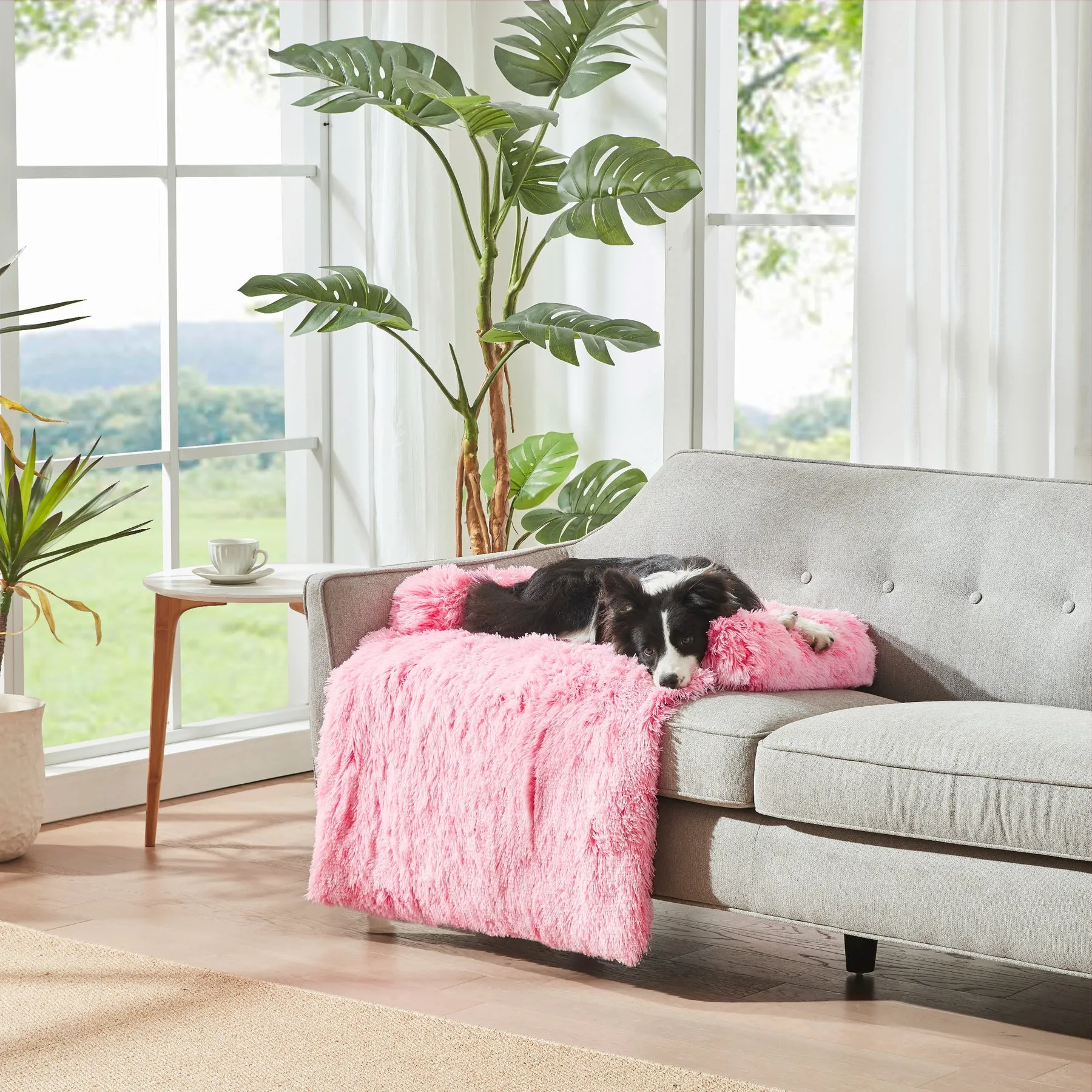 Charlie's Shaggy Faux Fur Bolster Sofa Protector Calming Dog Bed Ombre Pink Large