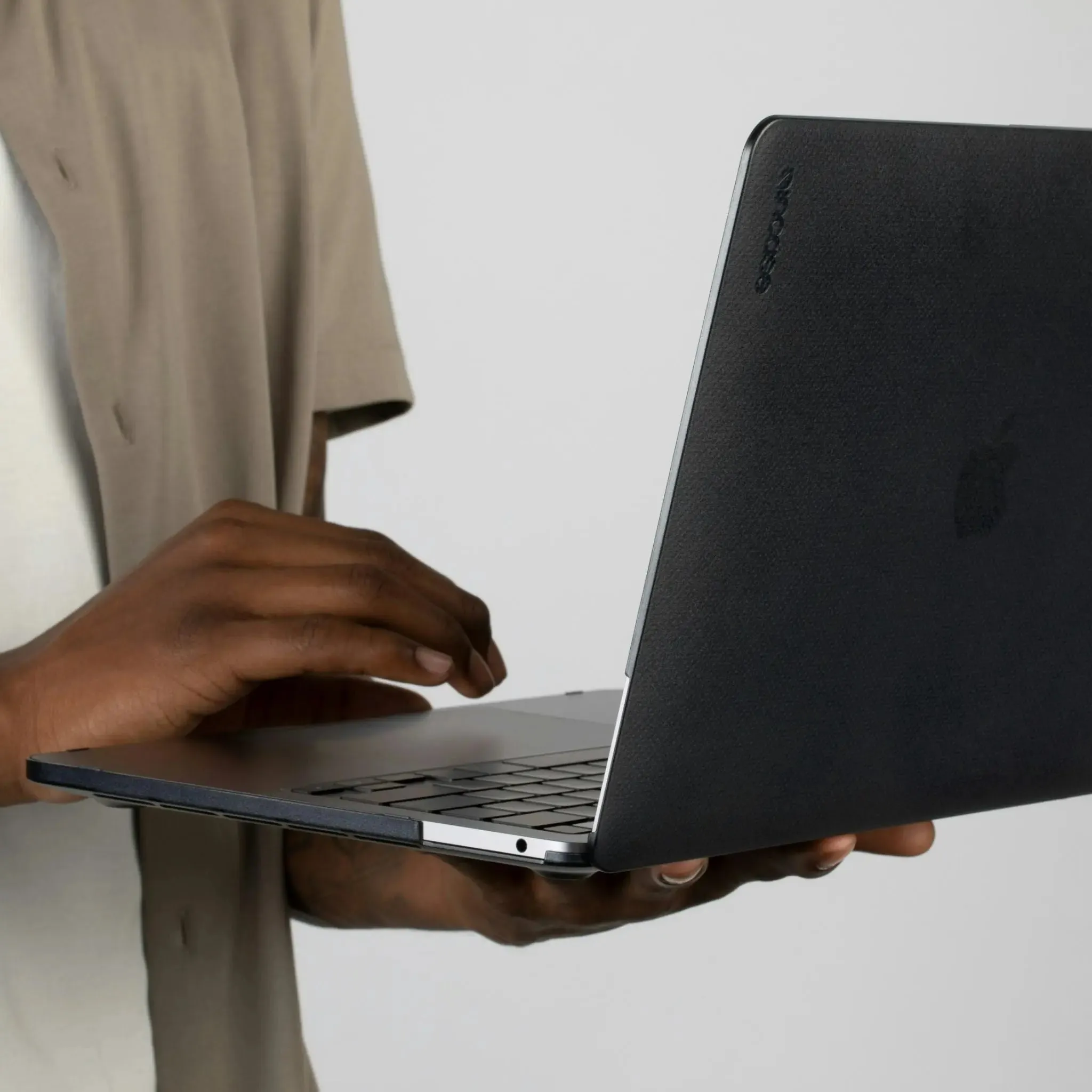 Dots Hardshell Case with Makrolon® for 13-inch MacBook Air (Retina, 2020)