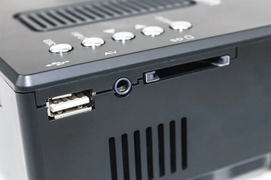 Equal Mini Proyector 40 Lúmenes Blanco