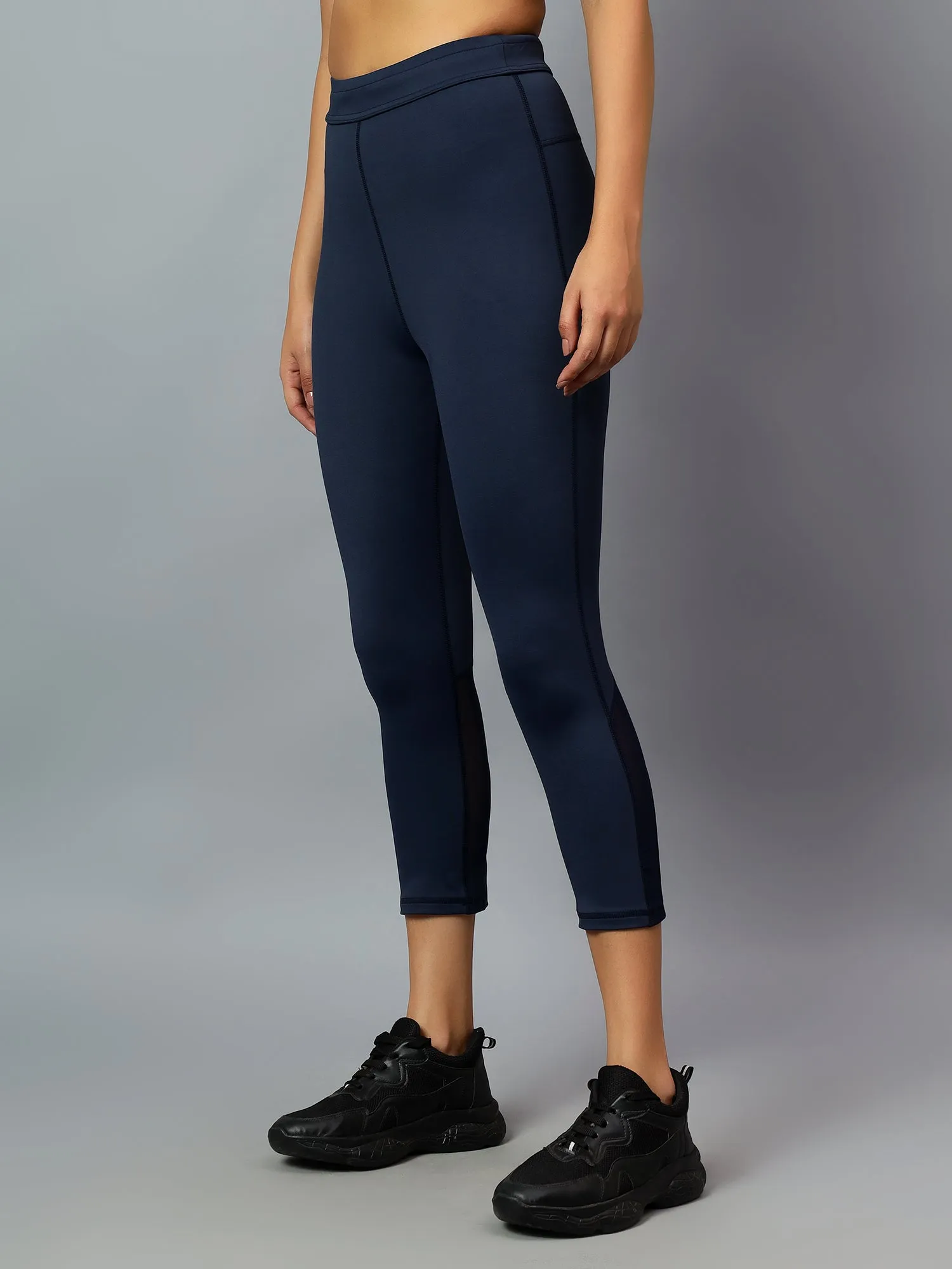 Fitkin Women Navy Mesh Back Cutout Capri