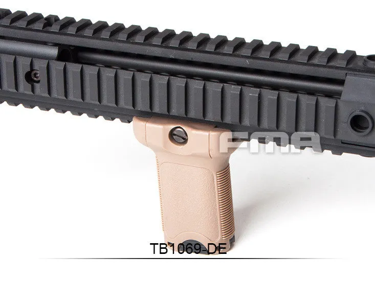 FMA TD Tactical Grip For RIS Rail with Cap - Tan
