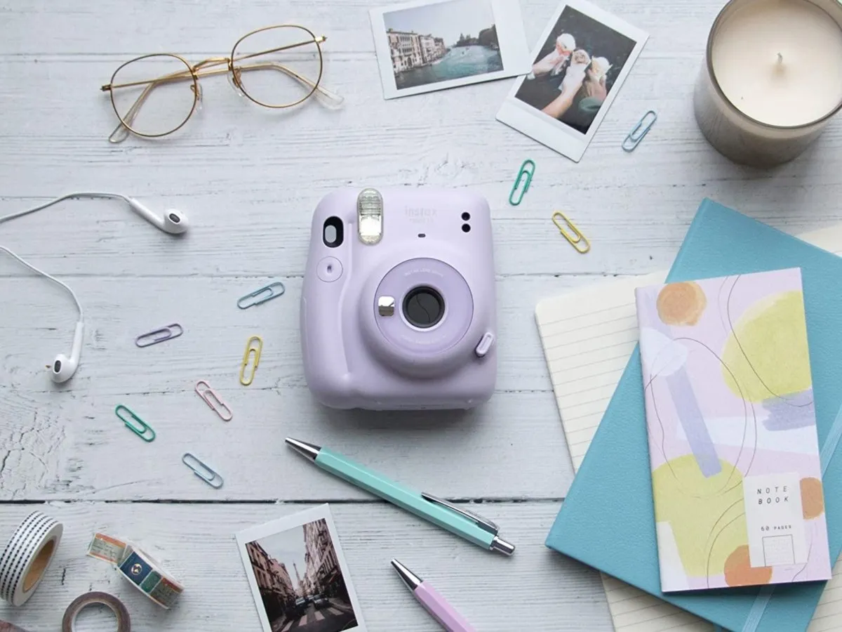Fujifilm Instax Mini 11 Camera - with Free UK Shipping