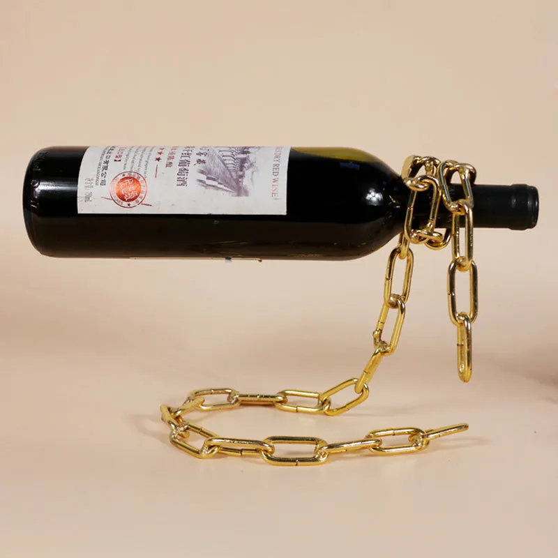 Hängendes Weinregal mit Kette