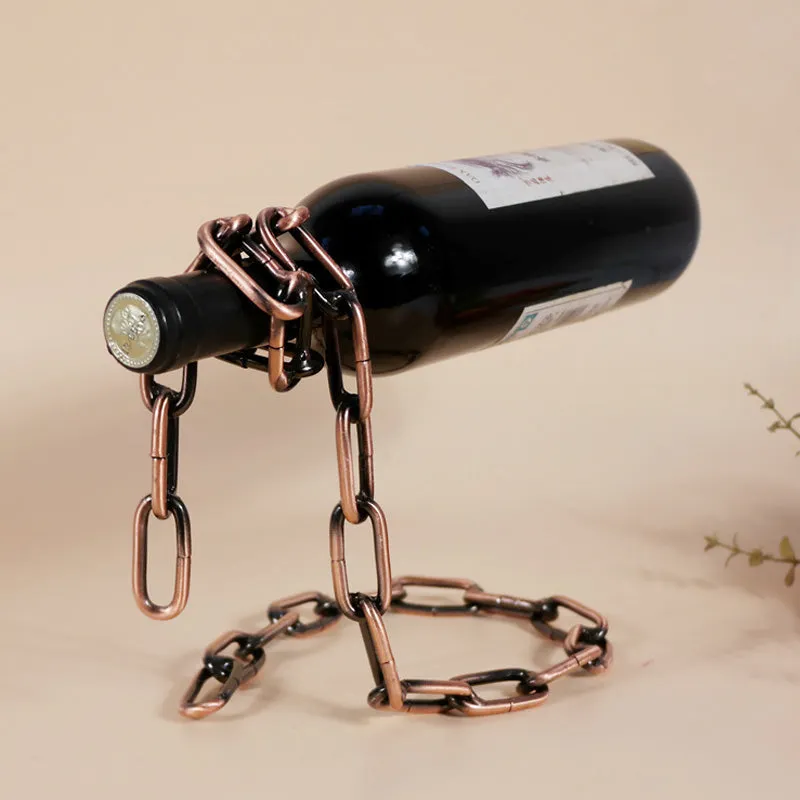 Hängendes Weinregal mit Kette