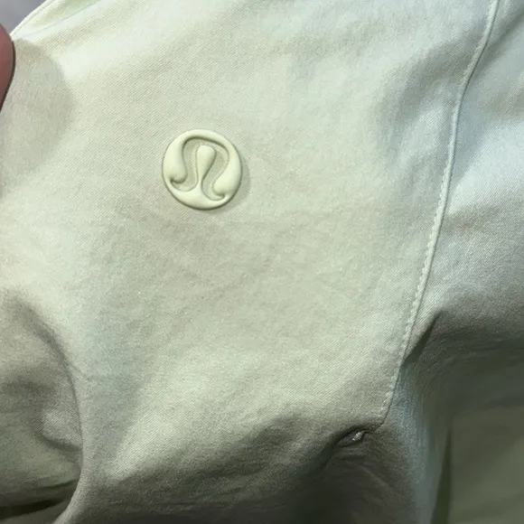 Lululemon Cinchable Waist High-Rise Woven Short 3.5&quot;