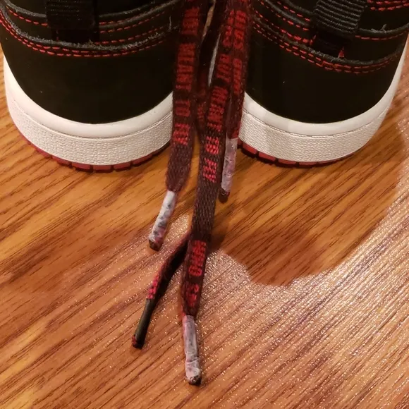Nike Air Jordan 1 Min Fearless (Size 3Y)