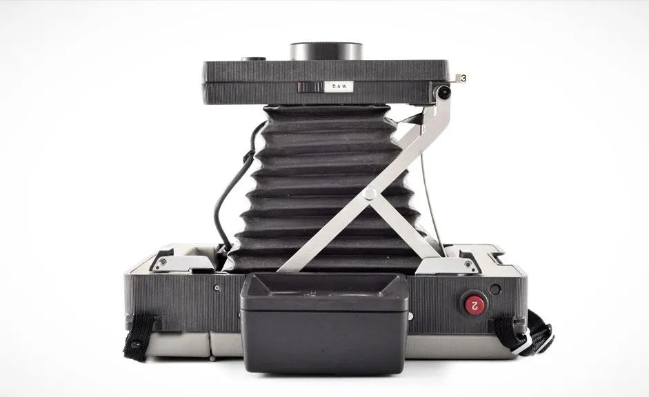 POLAROID AUTO 104