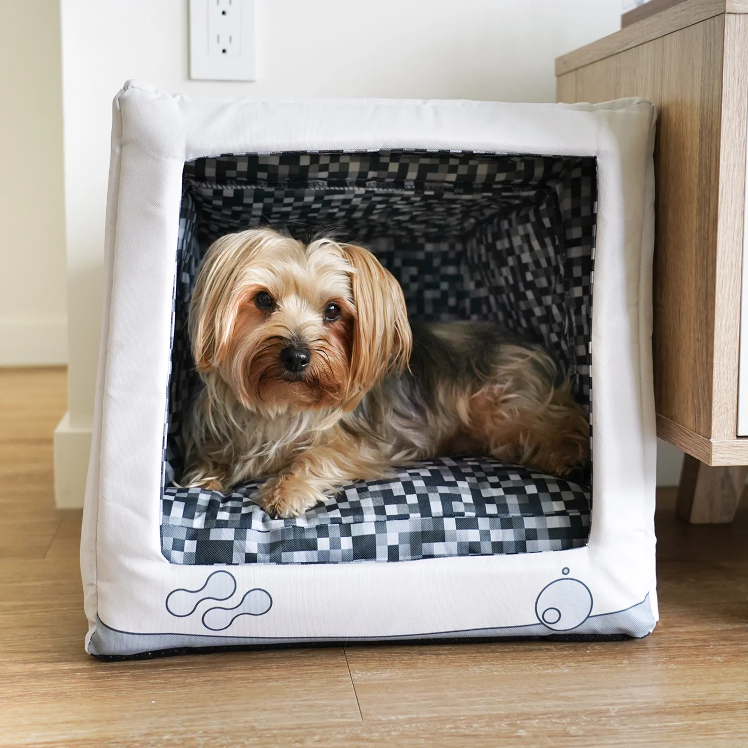 Retro Monitor Pet Cave