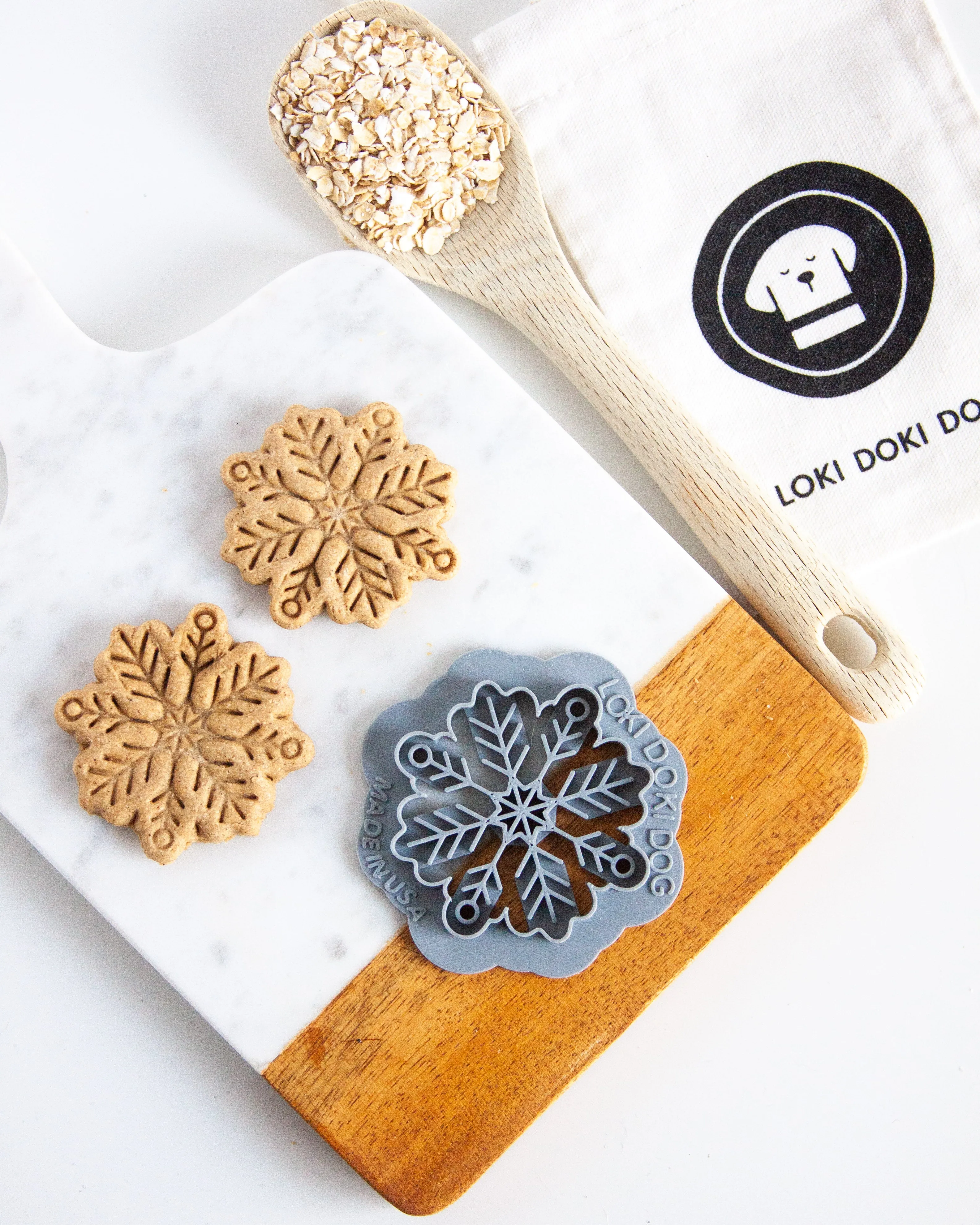 Snowflake Shaped Dog Biscuit Cookie Cutter (Style A)