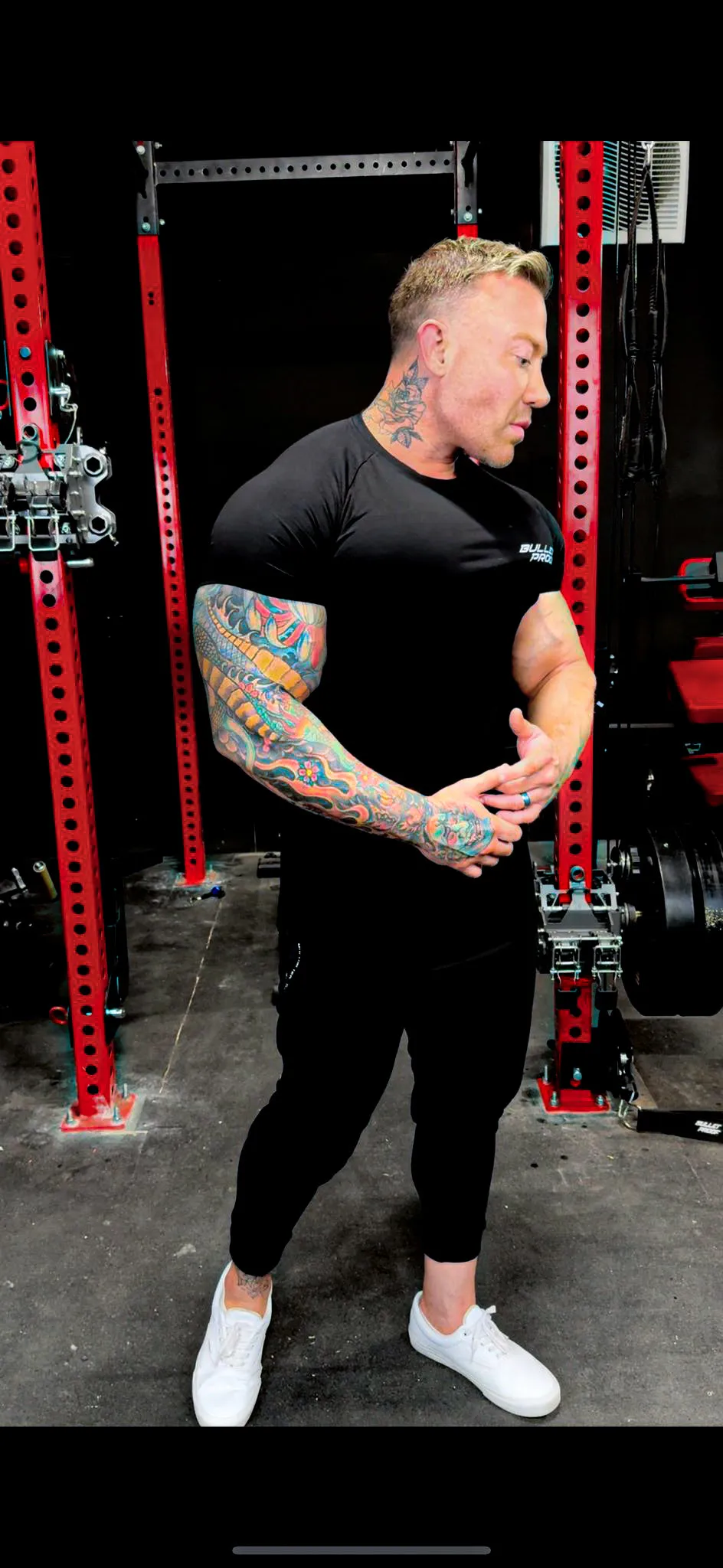 T-SHIRT - Anti Gym Home Gym Club