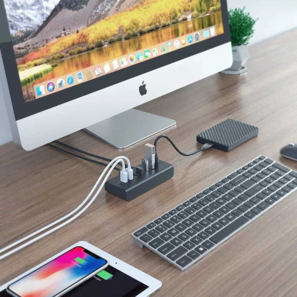 USB Hub with 3 Charging Ports and 4 USB 3.0 Data Ports CB-H19