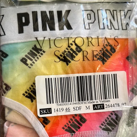 Victoria's Secret Size Medium Panty Variety Bundle 🌙