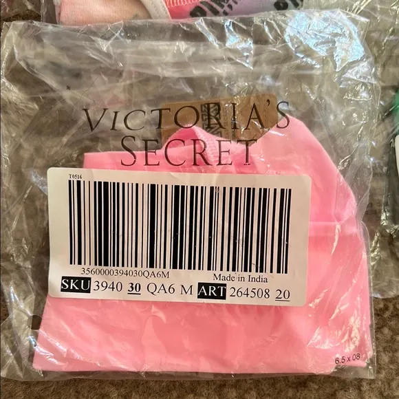 Victoria's Secret Size Medium Panty Variety Bundle 🌙