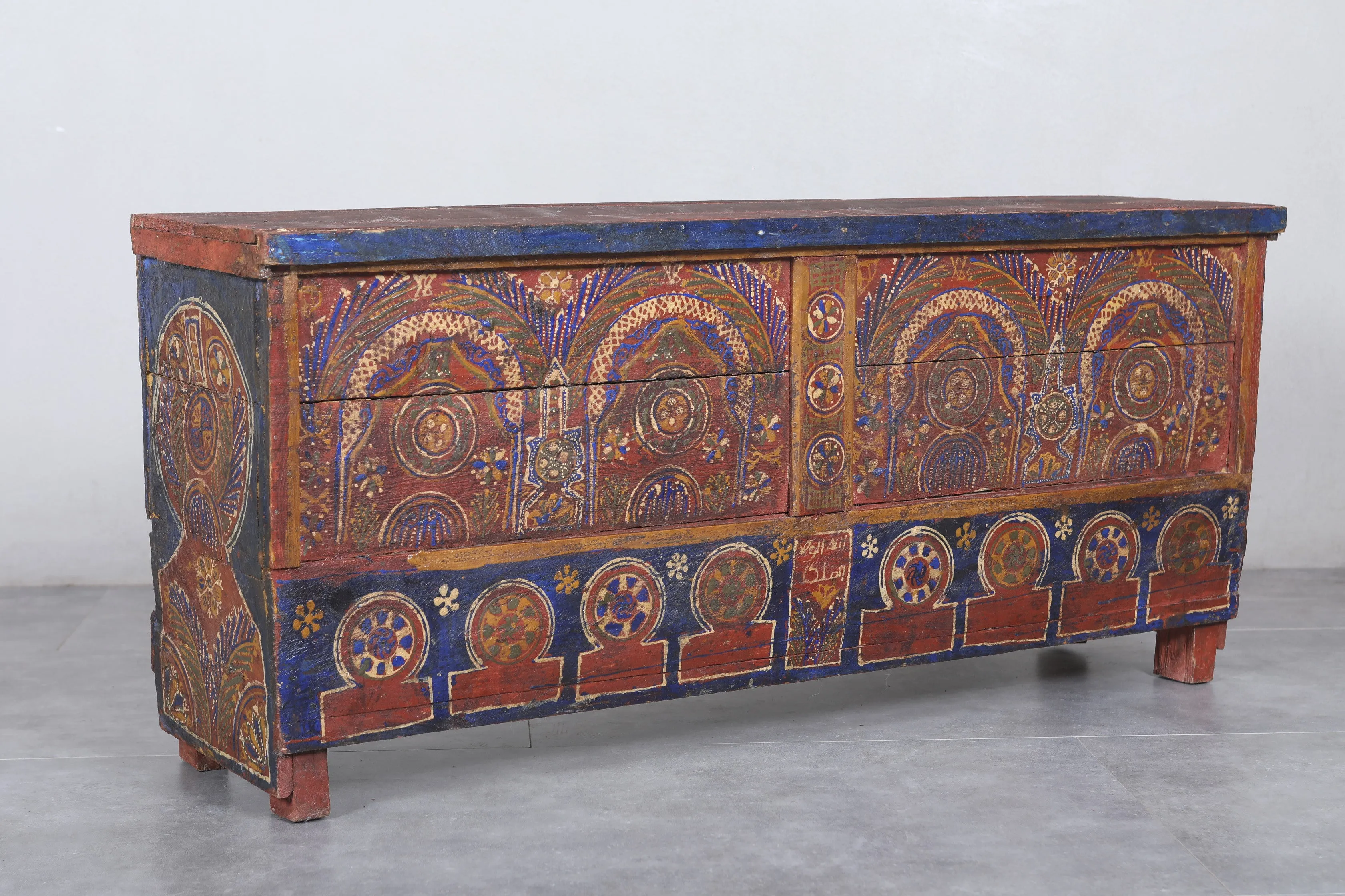 Vintage Moroccan chest  H 23.2 inches x W 51.1 inches x D 12.9 inches